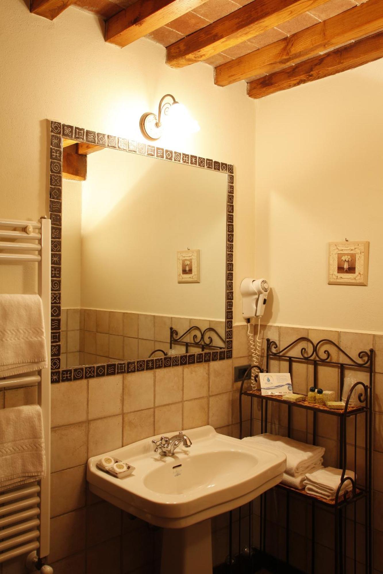 Bio Agriturismo La Bell'Antiglia Villa Montemerano Phòng bức ảnh